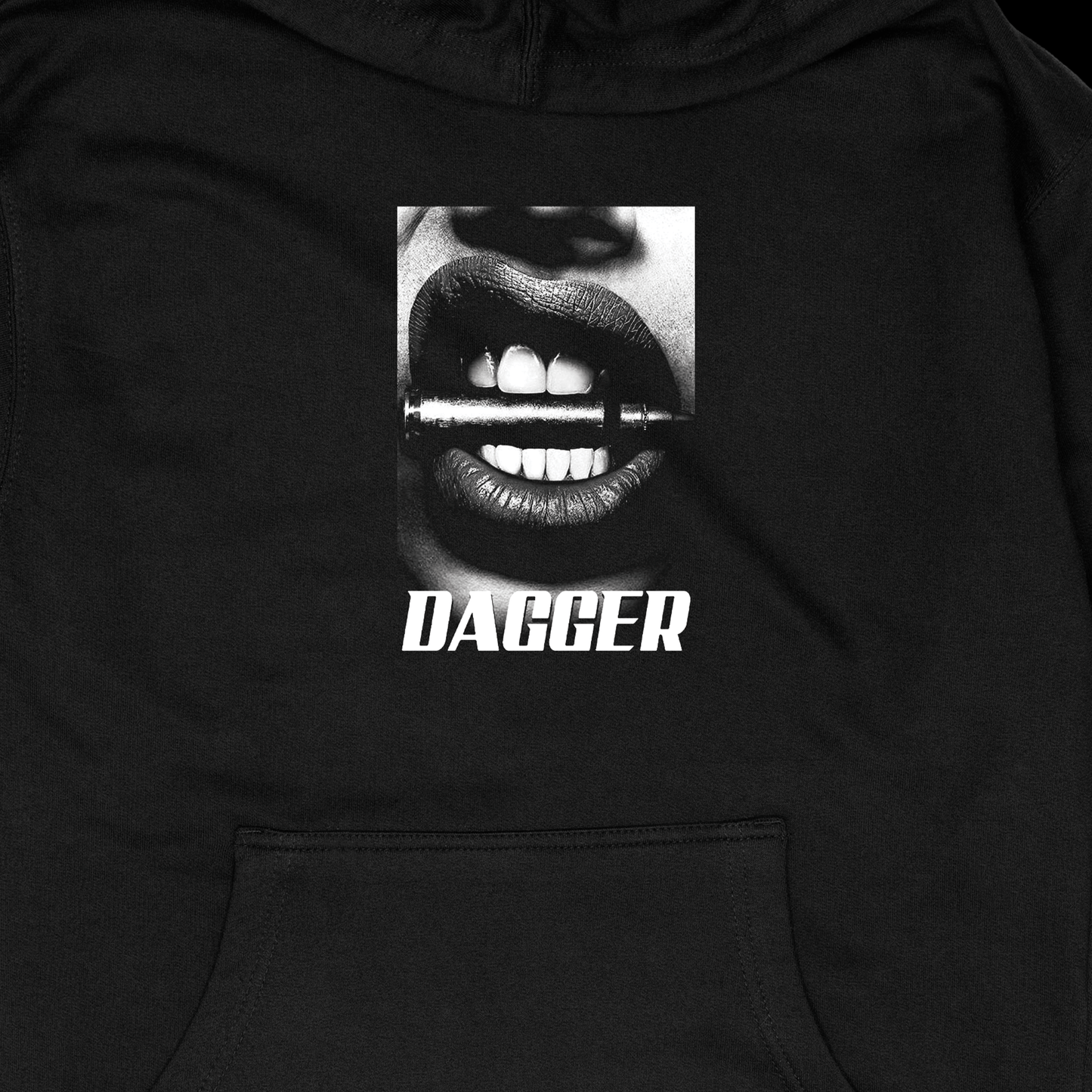 DAGGER LIPS HOODIE BLACK